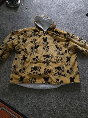 The Comfy Disney Mickey & Minnie